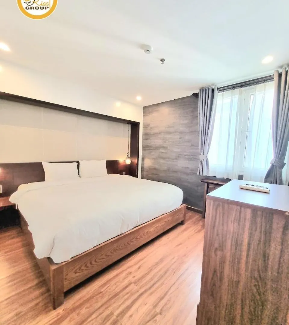 Tokyo Boutique Front Beach Hotel Da Nang