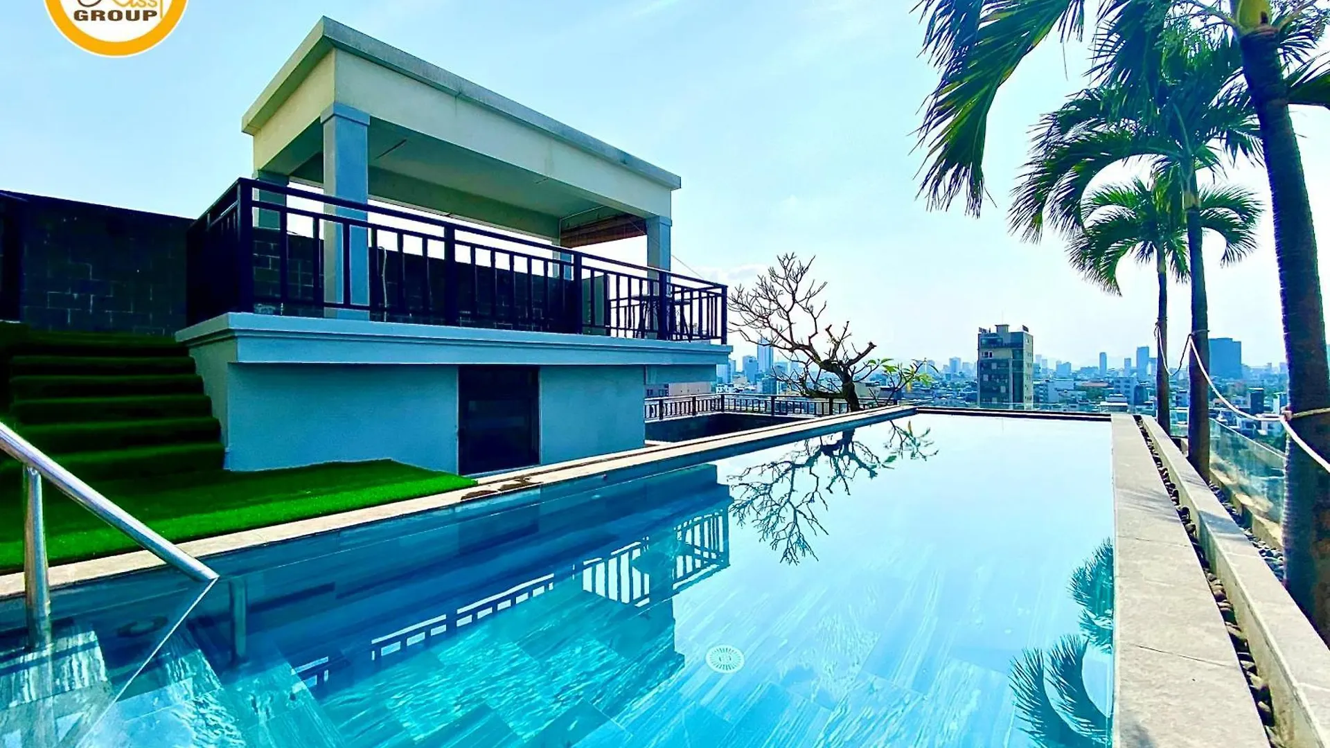 Tokyo Boutique Front Beach Hotel Da Nang