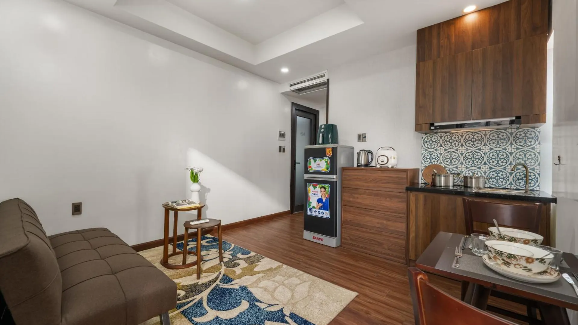 Tokyo Boutique Front Beach Hotel Da Nang Vietnam
