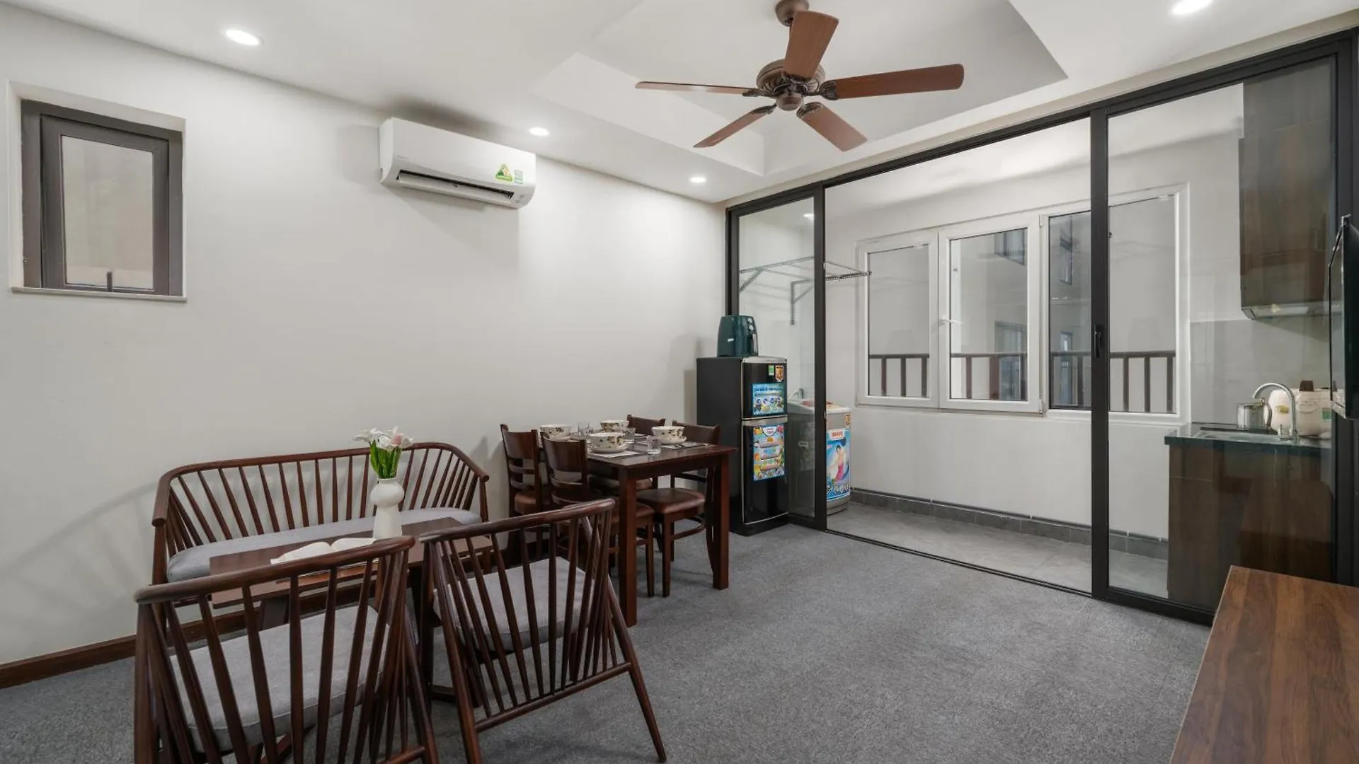 Tokyo Boutique Front Beach Hotel Da Nang 0*,